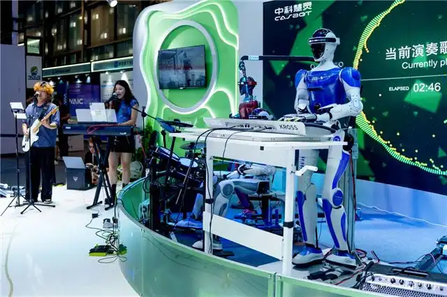 Rобо-лошадь DaxAi Robot выходит на российский рынок и готова к продажам