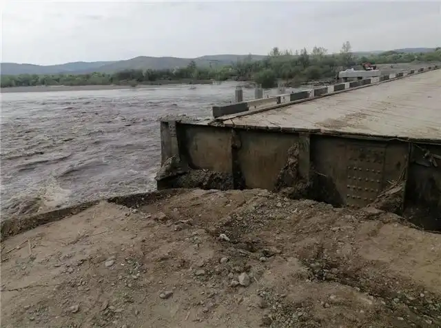 В Северобайкальском районе Бурятии временно закрыли движение всех видов транспорта