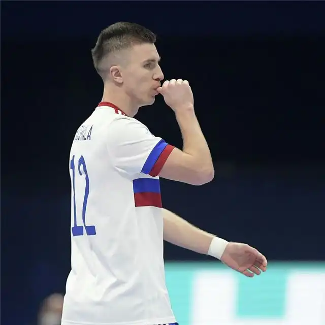 Чишкала с российским триколором отпраздновал триумф в футзальной Лиге чемпионов