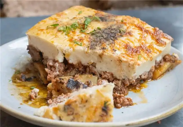 Быстрая и сочная запеканка из картофеля для духовки — просто и ароматно