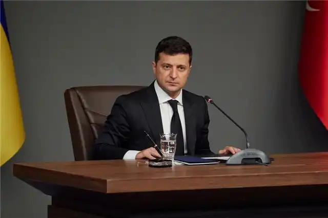 Зеленский наложил санкции на ряд украинских телеканалов