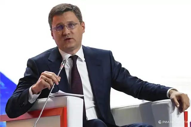 Новак сообщил о планах правительства увеличить поставки топлива в Сибирь