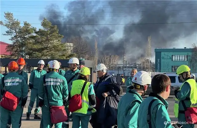 На «Нижнекамскнефтехиме» продолжаются поиски — пропали пятеро людей