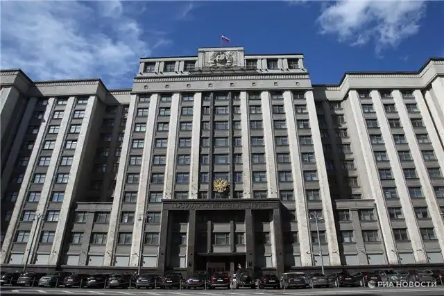 Госдума утвердила запреты для релокантов, пытающихся уйти от ответственности