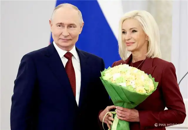 Путин выразил признательность Госдуме за усилия по укреплению суверенитета и поддержку военнослужащих СВО