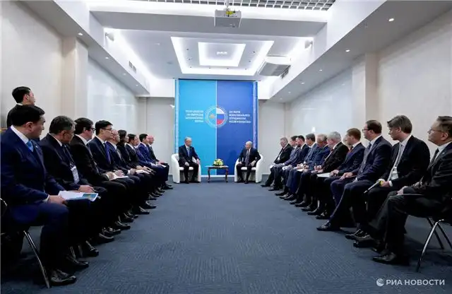 Путин - торговля России и Казахстана за пять месяцев увеличилась на 4%