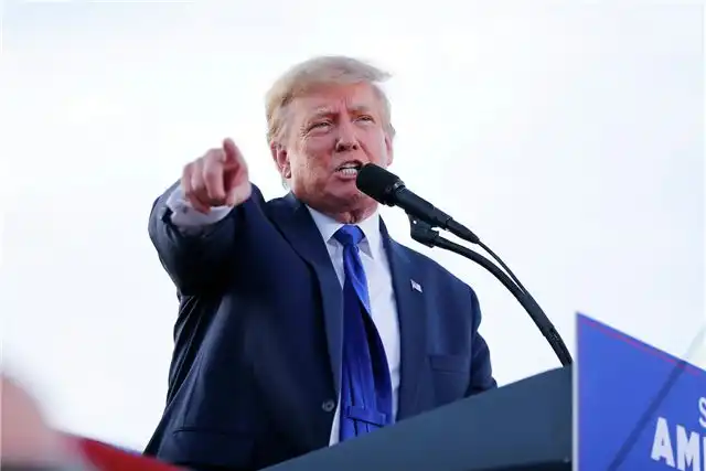 Трампова администрация защищает запрет на голосование по почте в Верховном суде