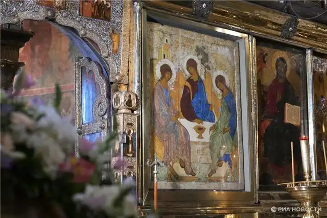 Пять регионов объявили 1 июня выходным в честь Троицы