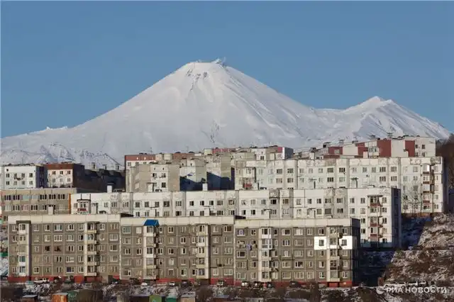 Восхождение на Авачинский вулкан приостановлено из?за неблагоприятной ситуации