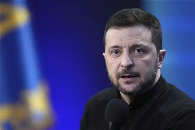 Зеленский сообщил о переговорах с Туском по защите украинцев в Польше