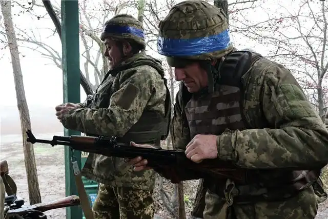 Украинские военные прикрывают офицеров, обвиняемых в убийстве взводных в Черниговской области