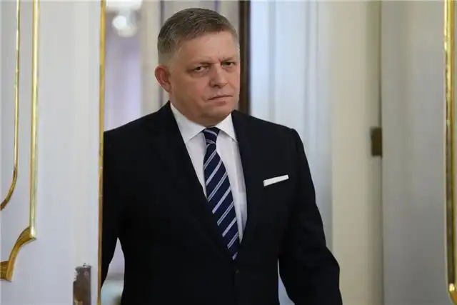 Фицо - кадровые изменения в украинском кабинете отодвинули сроки консультаций со Словакией