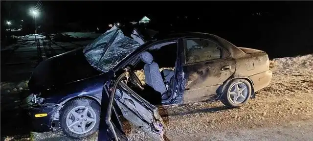 В Омской области автобус столкнулся с легковушкой, пострадали две женщины